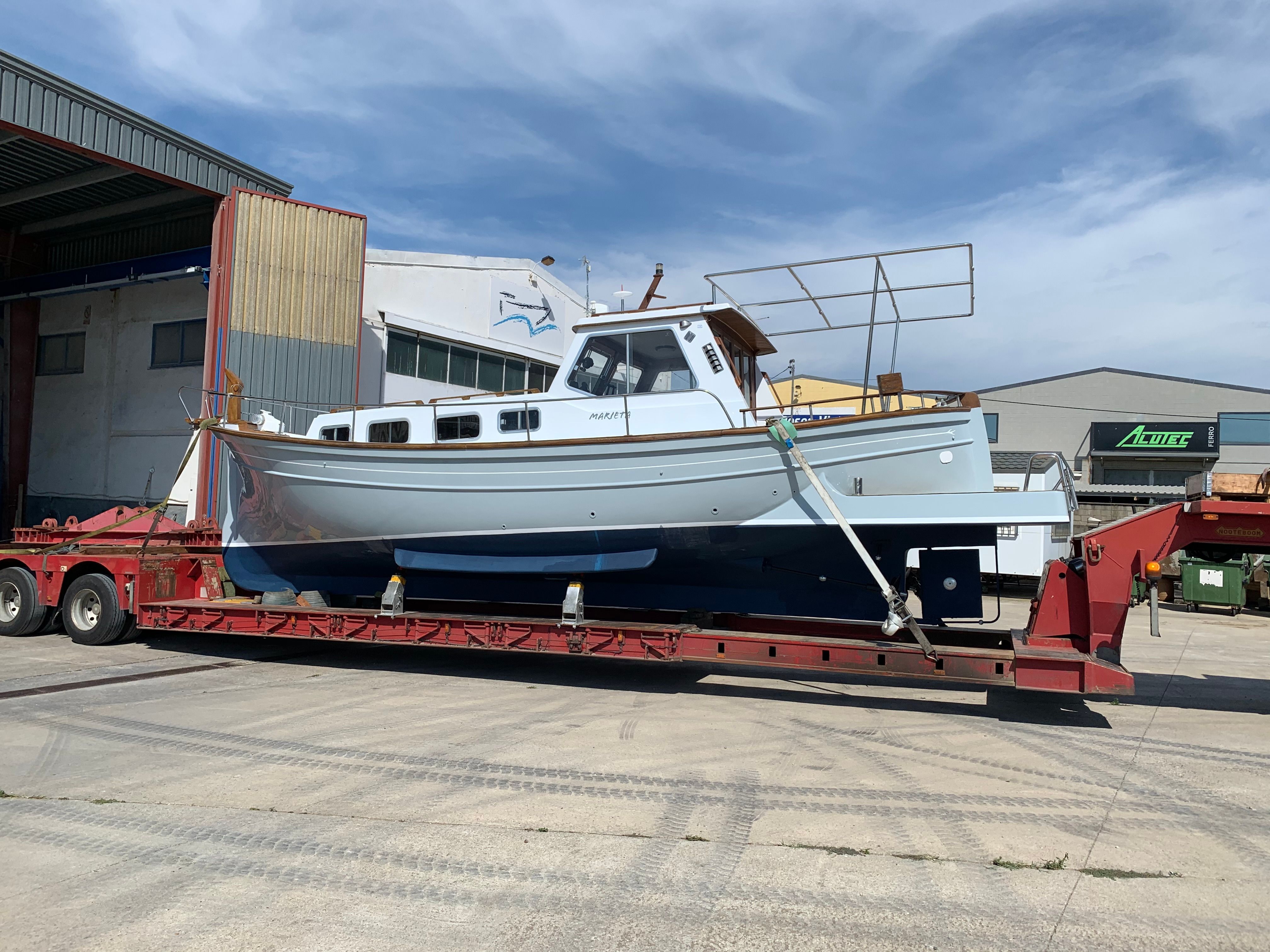 1990 Myabca 32 SUPRA