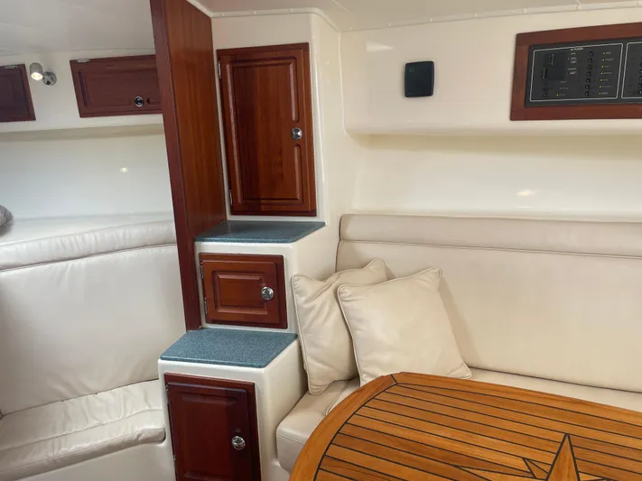 Happy Ours Yacht Photos Pics 