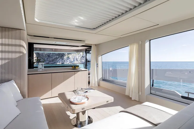  Yacht Photos Pics Azimut Seadeck 6