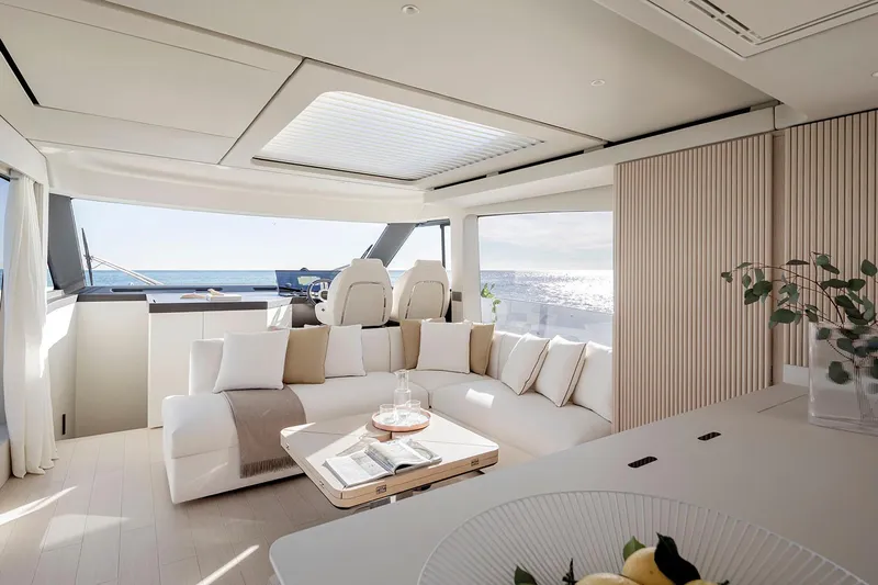  Yacht Photos Pics Azimut Seadeck 6