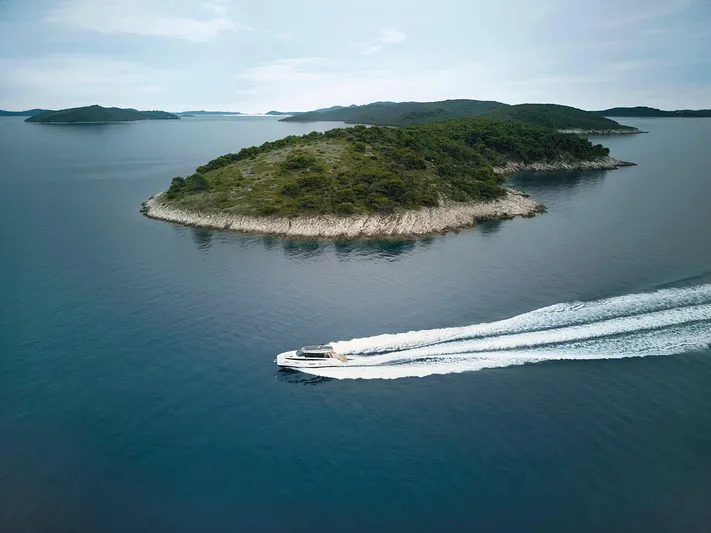  Yacht Photos Pics Azimut Seadeck 6