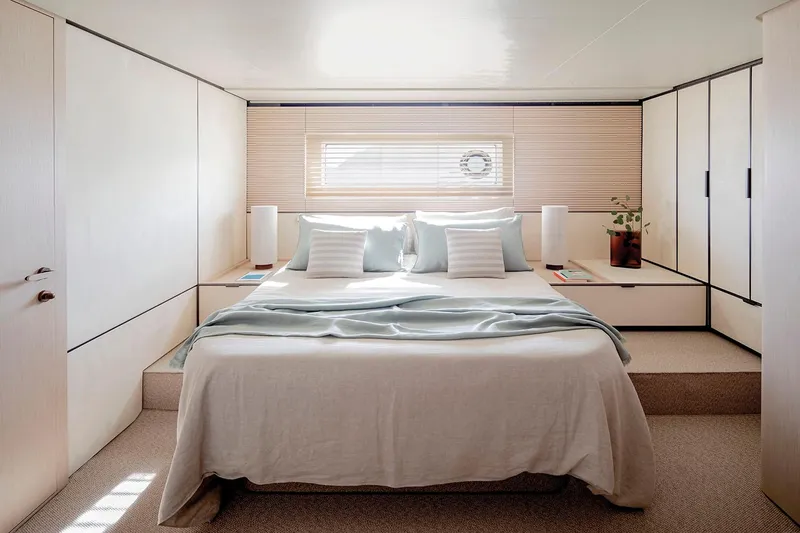  Yacht Photos Pics Azimut Seadeck 6