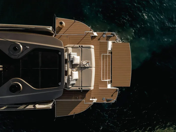  Yacht Photos Pics Azimut Seadeck 6