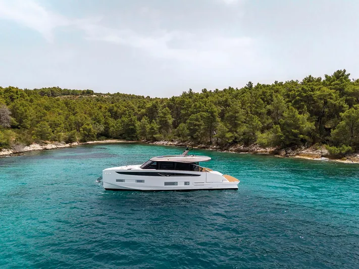  Yacht Photos Pics Azimut Seadeck 6