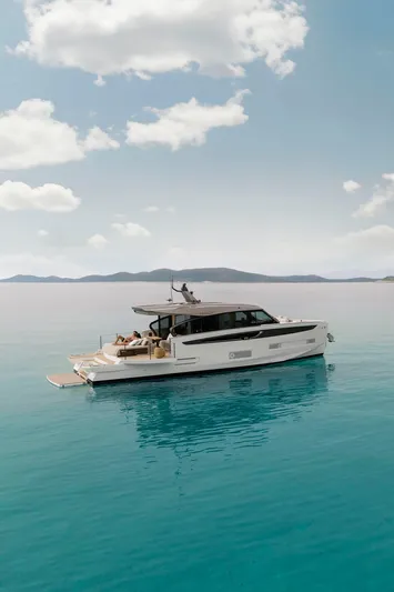  Yacht Photos Pics Azimut Seadeck 6