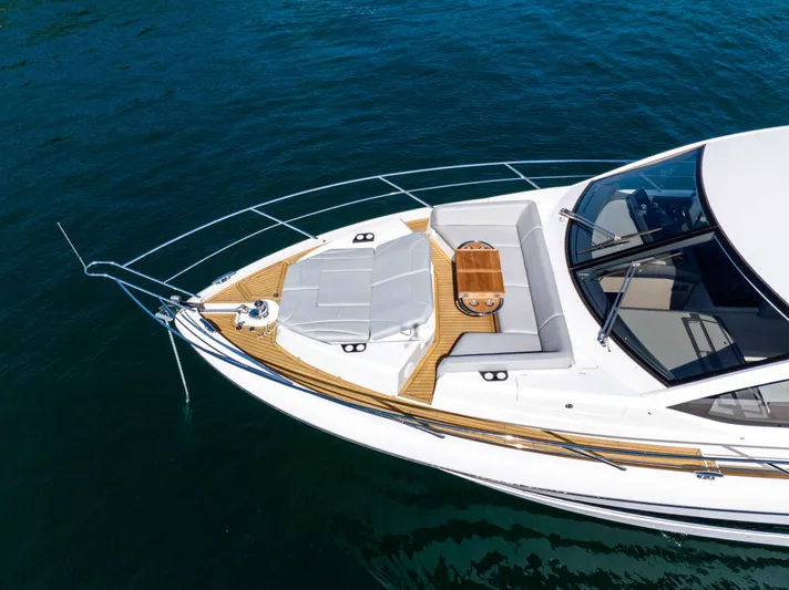 Sunseeker Manhatton 68 Yacht Photos Pics 