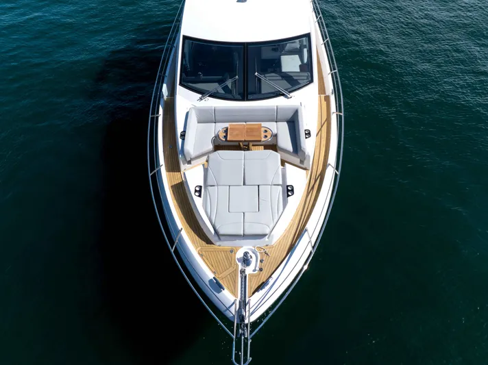 Sunseeker Manhatton 68 Yacht Photos Pics 