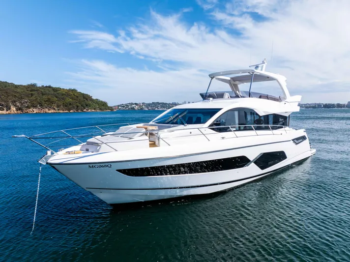 Sunseeker Manhatton 68 Yacht Photos Pics 