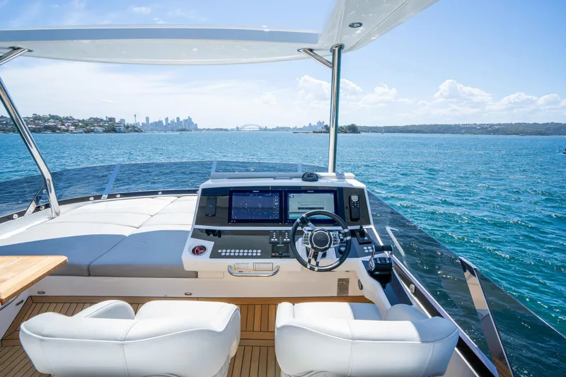 Sunseeker Manhatton 68 Yacht Photos Pics 