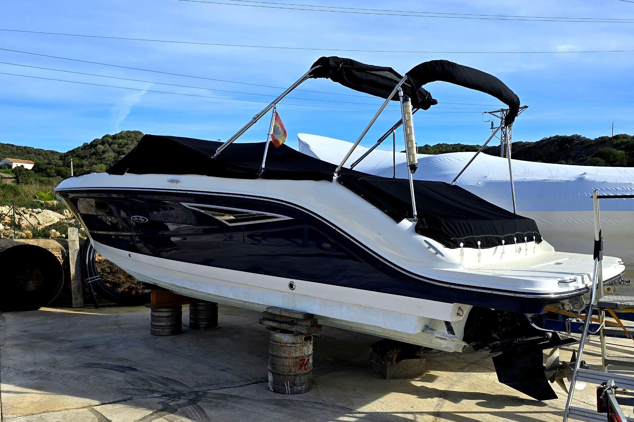 2017 Sea Ray SLX 250