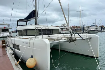2019 Lagoon 40
