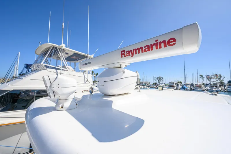 Nothing But Net Yacht Photos Pics Raymarine radar on 2016 Boston Whaler 350 Outrage.