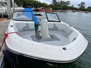 2022 Bayliner VR 6