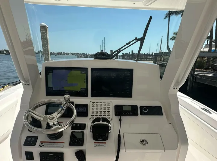 Castor Oil Yacht Photos Pics 