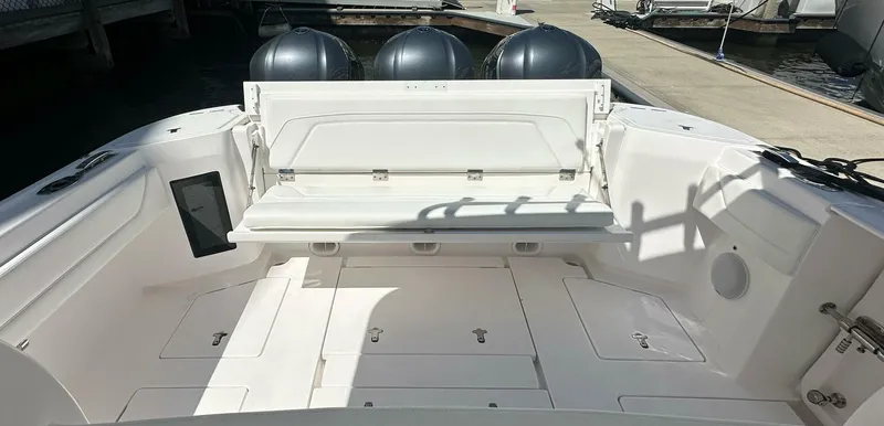 Castor Oil Yacht Photos Pics 