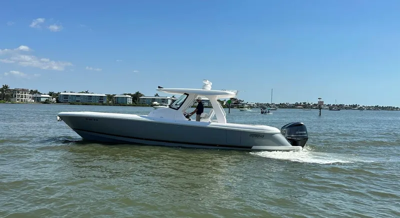 Castor Oil Yacht Photos Pics 