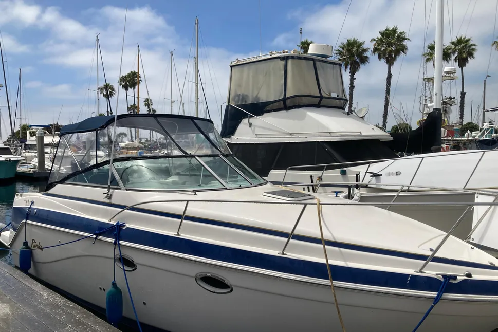 2004 Rinker 270 Fiesta Vee Express Cruiser for sale - YachtWorld
