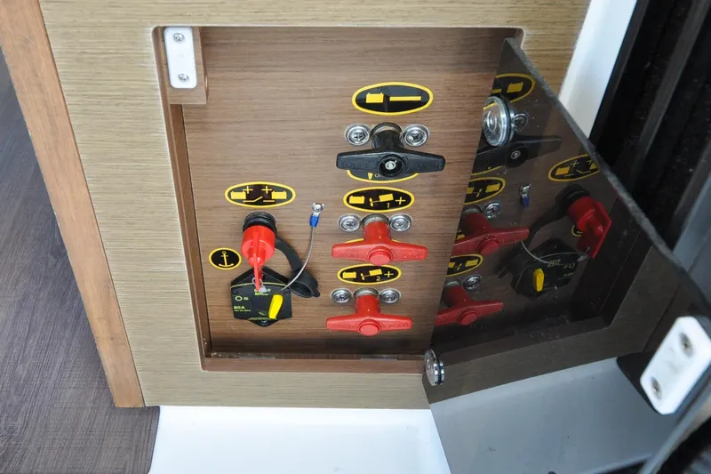 Samaya Lu Yacht Photos Pics 2020 Jeanneau NC 895 - Samaya Lu