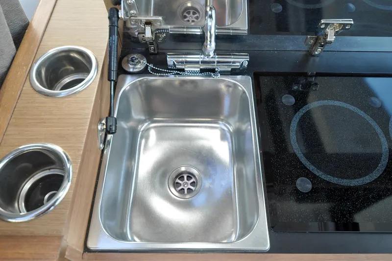 Samaya Lu Yacht Photos Pics 2020 Jeanneau NC 895 - Samaya Lu