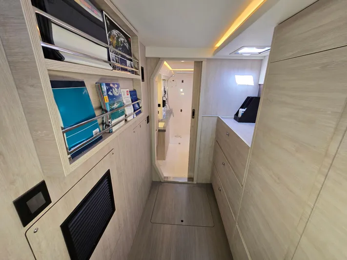 Exhale Yacht Photos Pics 