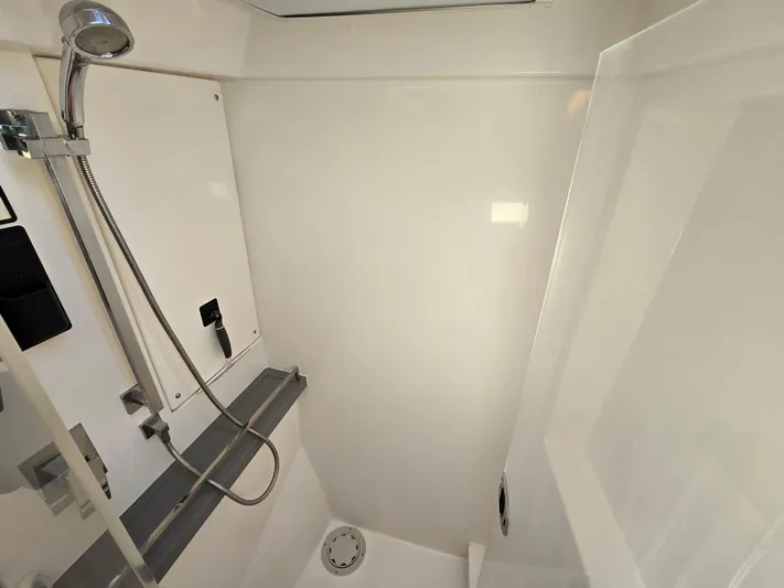 Exhale Yacht Photos Pics 