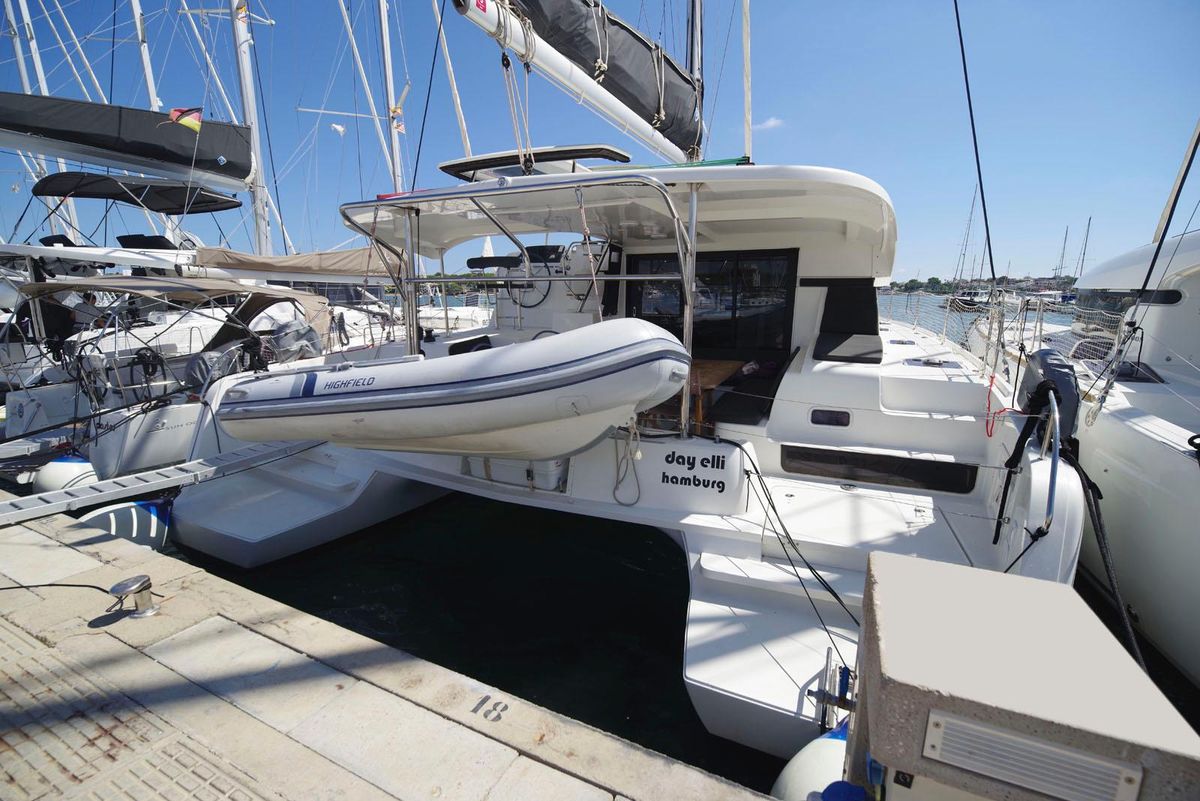 2020 Lagoon 41 