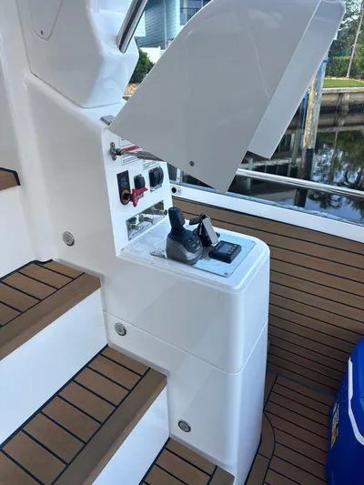 American Dream Yacht Photos Pics Control panel on a 2023 Schaefer 660 yacht, featuring modern navigation equipment.