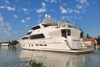 Yacht