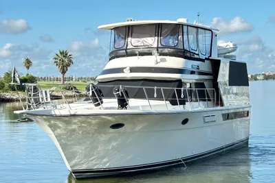 Carver Californian 48