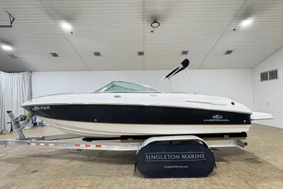 Chaparral 220 SSi