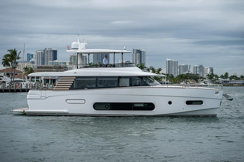  Yacht Photos Pics 