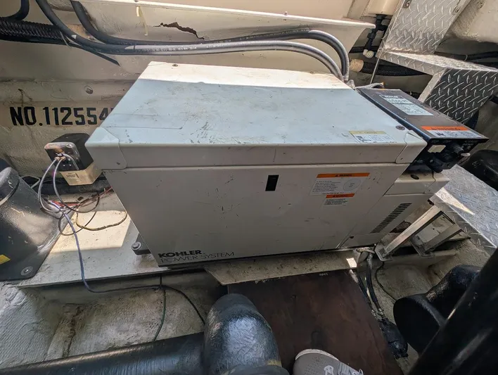 No Drama Yacht Photos Pics Kohler power system in 2002 Regal Commodore 3860 engine room.
