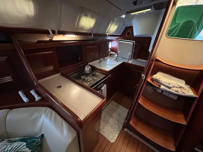 Adagio Yacht Photos Pics 