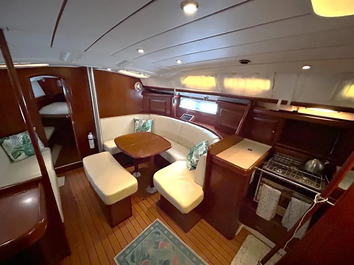 Adagio Yacht Photos Pics 