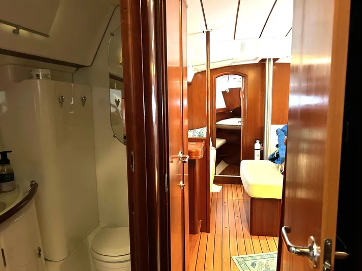 Adagio Yacht Photos Pics 