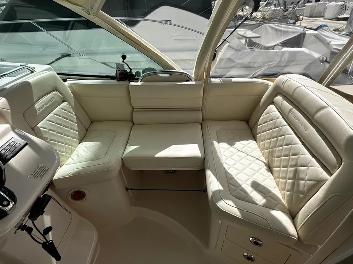  Yacht Photos Pics Luxurious seating area on 2021 Grady-White Express 370 boat.