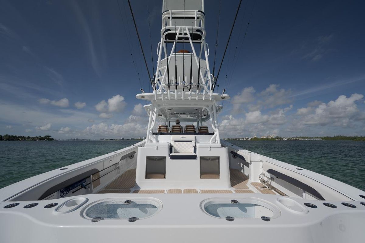 2022 Yellowfin 54 