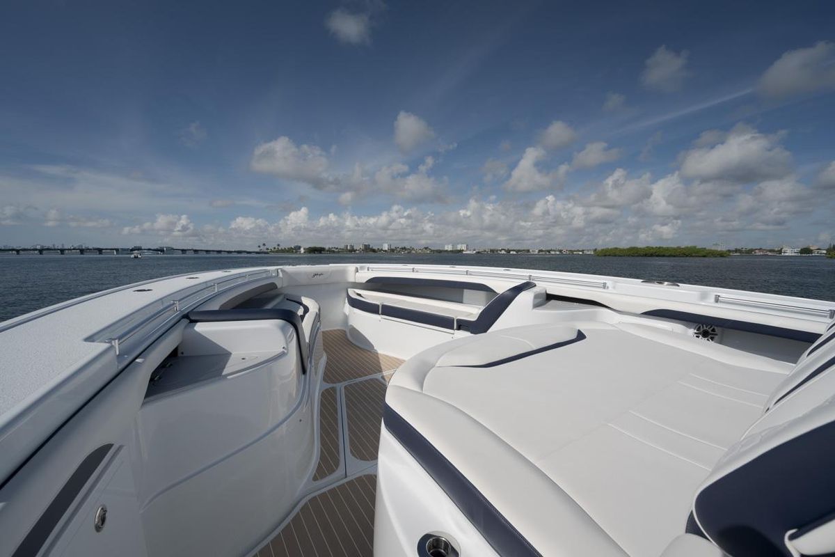 2022 Yellowfin 54 