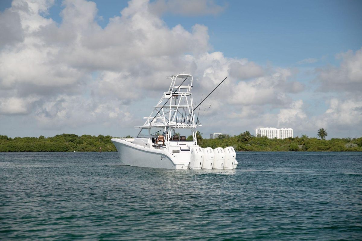 2022 Yellowfin 54 