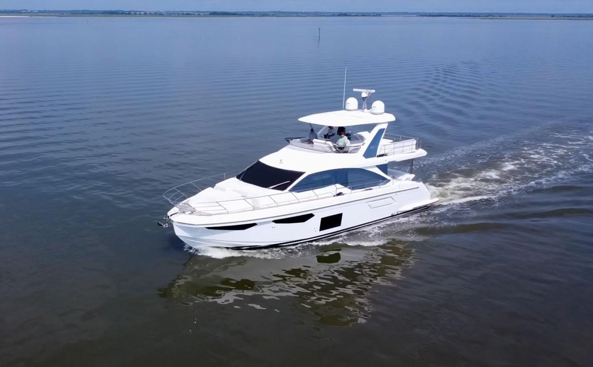 2022 Azimut 60 