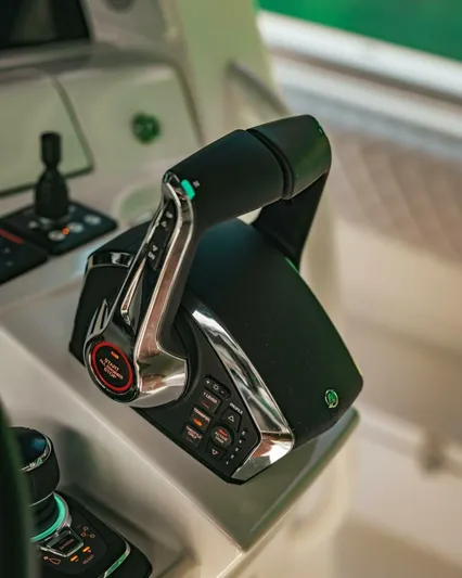  Yacht Photos Pics Throttle control of 2024 HCB 42 Lujo boat, featuring modern design and technology.