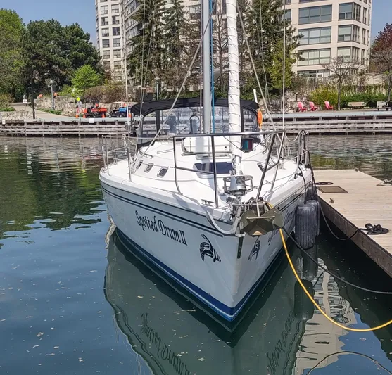 Spotted Drum II Yacht Photos Pics 