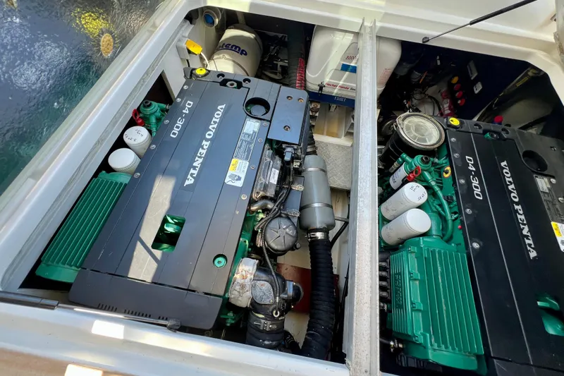 Kala Yacht Photos Pics Engine compartment of 2018 Nimbus 365 Coupe with Volvo Penta D4-300 engines.