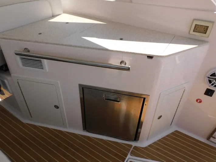 Popsicle Yacht Photos Pics 