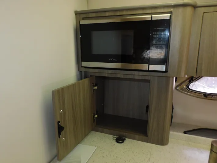 Popsicle Yacht Photos Pics 