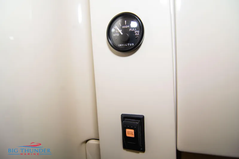 Yacht Photos Pics 2024 Invictus TT280S gauge and switch panel, featuring Big Thunder Marine branding.