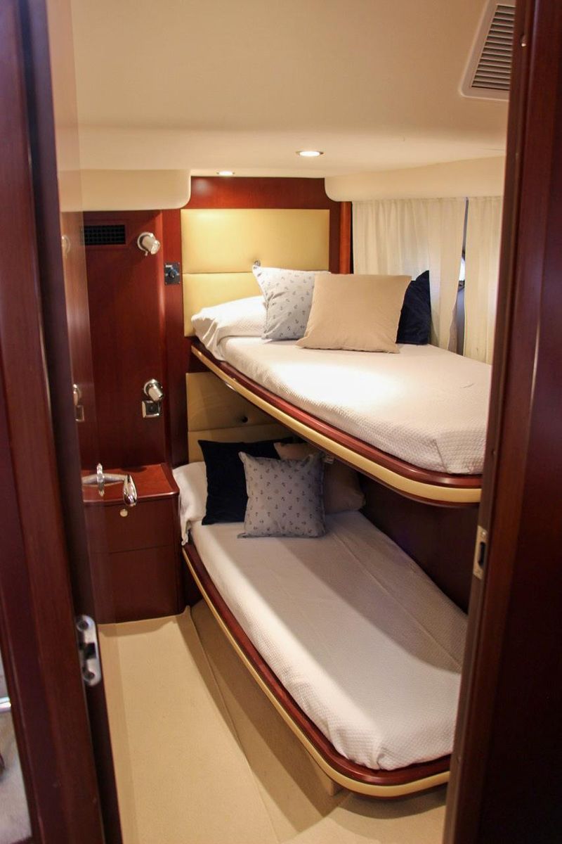 2006 Princess 59 