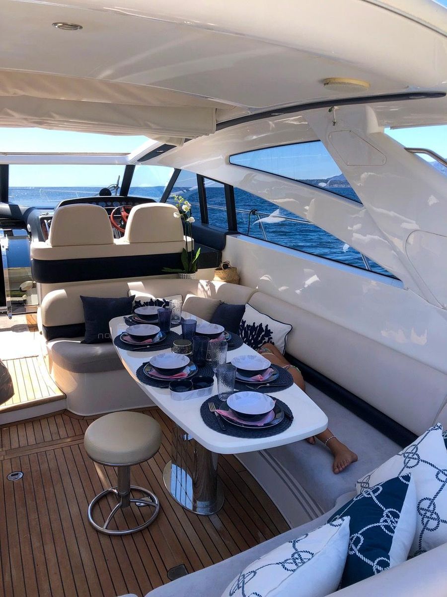 2006 Princess 59 
