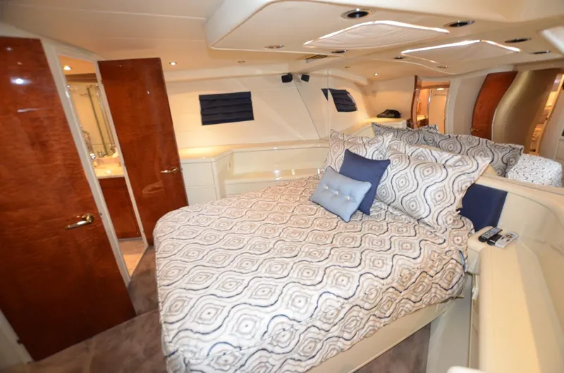 Reel Life Yacht Photos Pics VIP Stateroom