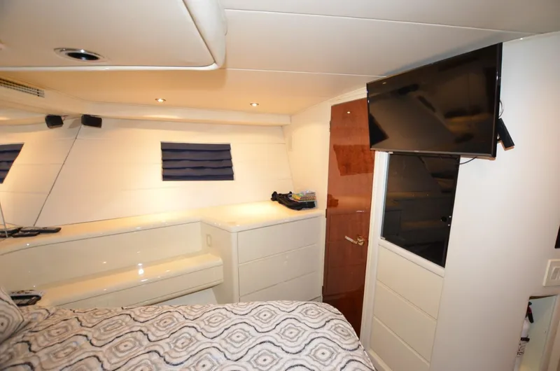 Reel Life Yacht Photos Pics VIP Statroom